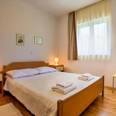 Apartmán Wonderful With Sea View And Shared Pool - Comfort One Bedroom