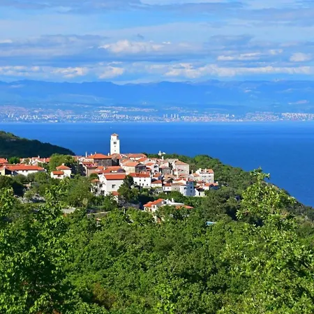 Wonderful With Sea View And Shared Pool - Comfort One Bedroom Brseč