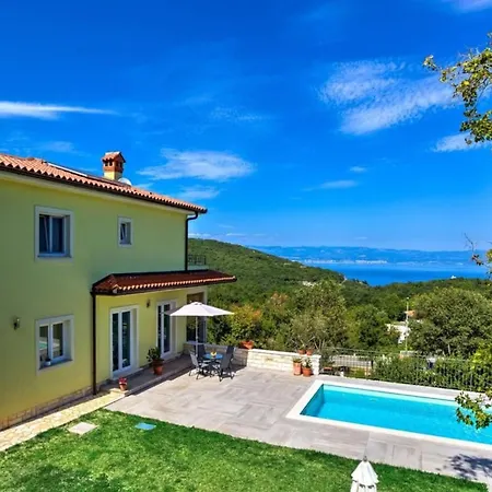 Wonderful With Sea View And Shared Pool - Comfort One Bedroom * Brseč