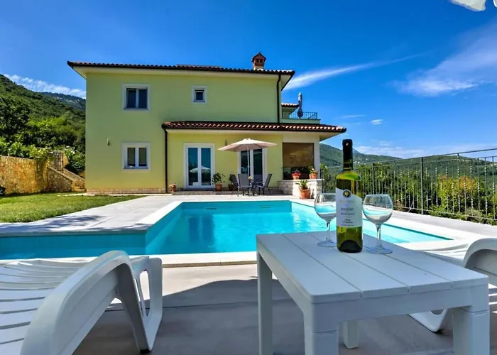 Apartmán Wonderful With Sea View And Shared Pool - Comfort One Bedroom