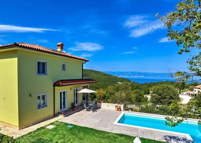 Wonderful With Sea View And Shared Pool - Comfort One Bedroom * Brseč