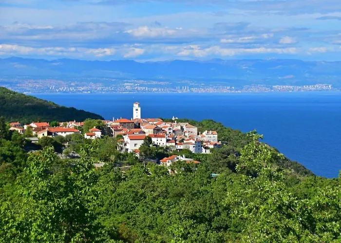 Wonderful With Sea View And Shared Pool - Comfort One Bedroom Brseč