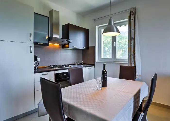 Wonderful With Sea View And Shared Pool - Comfort One Bedroom Appartement *